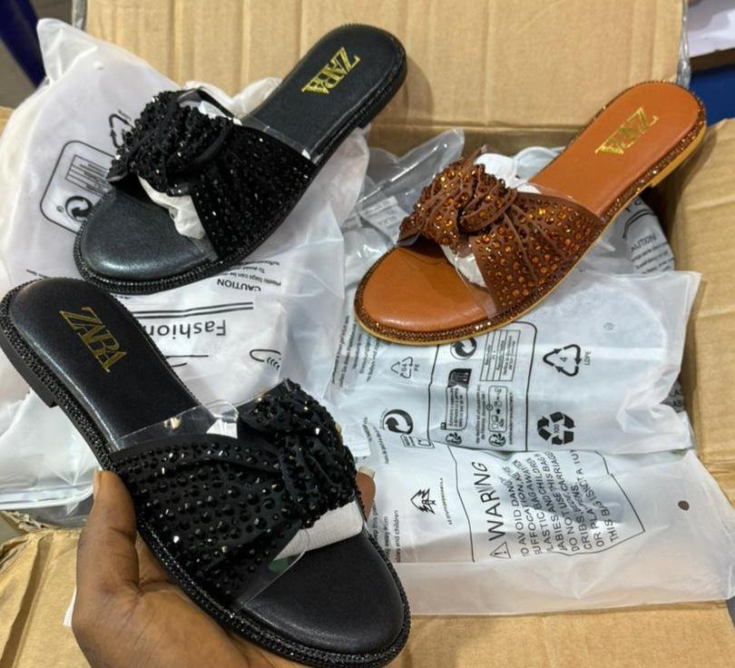 Female slippers